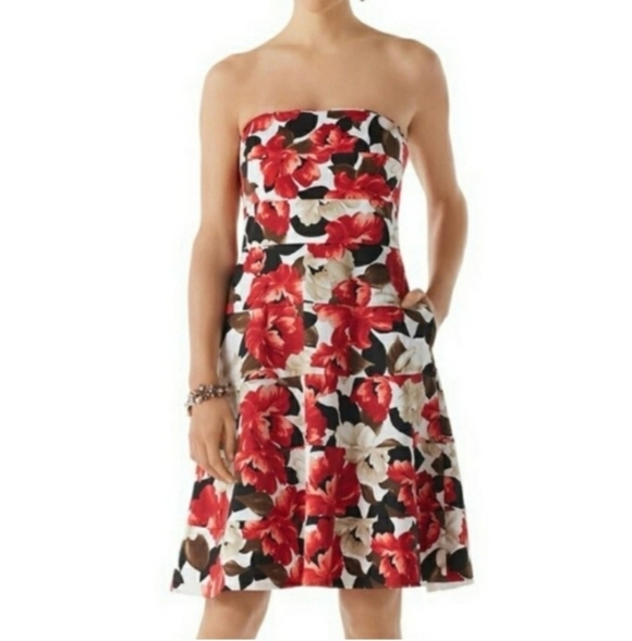 White House Black Market Dresses & Skirts - White House Black Market Red Floral Strapless Fit N Flare Dress Size 8